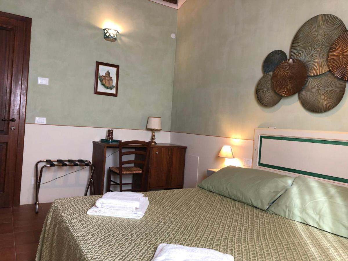 La Rugantina Hotel Cortona Eksteriør billede